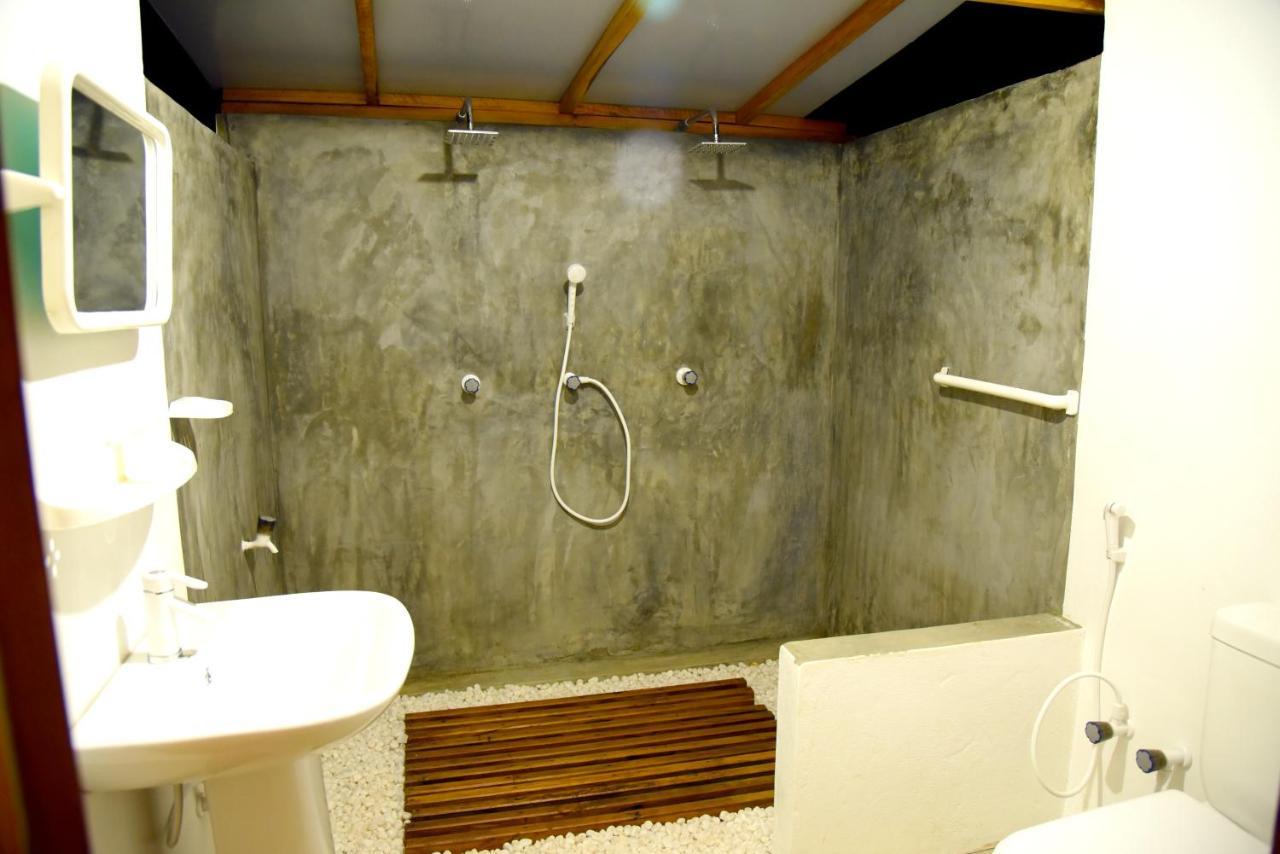Prime Surfers Bungalow 아루감 베이 외부 사진