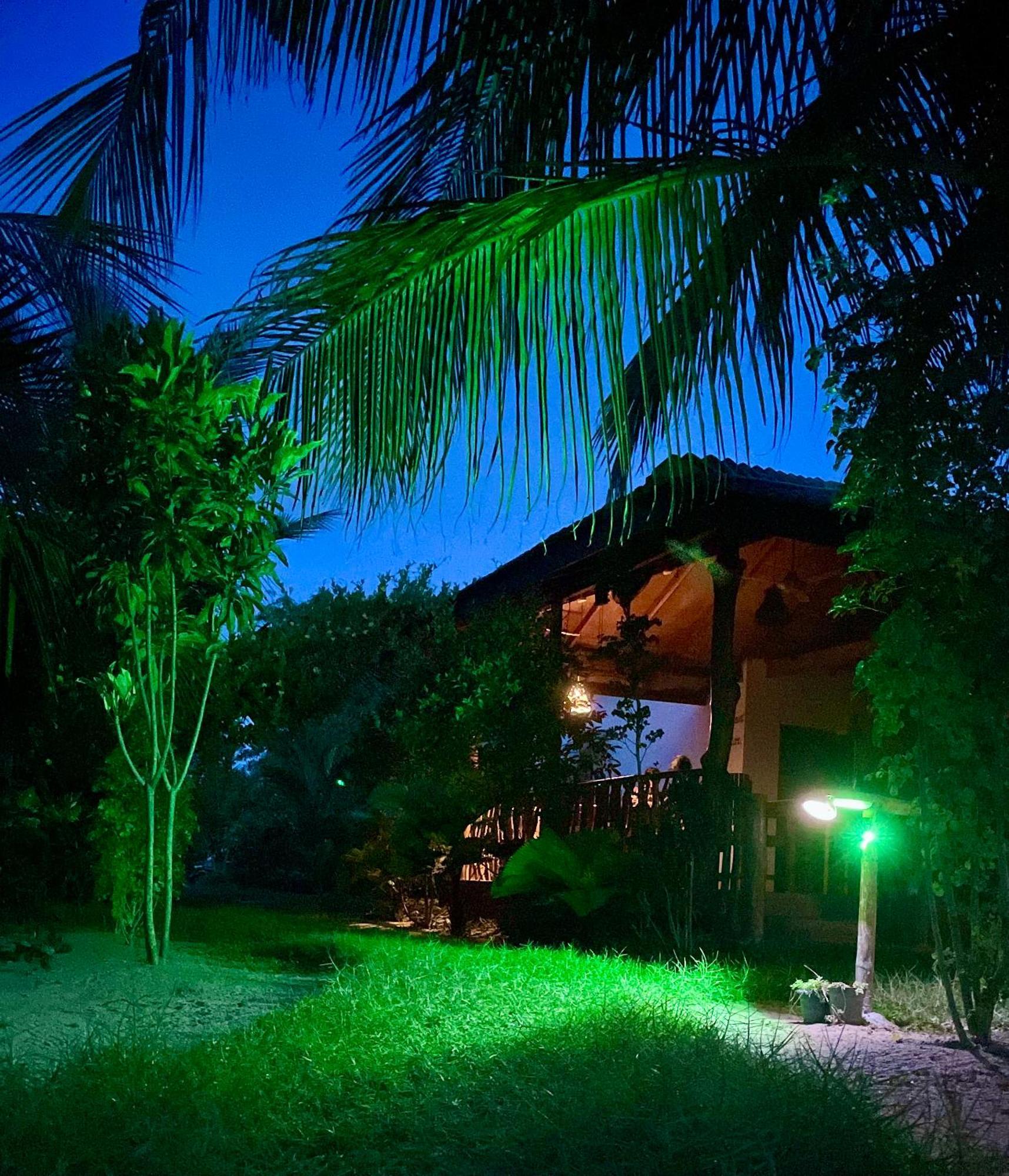 Prime Surfers Bungalow 아루감 베이 외부 사진